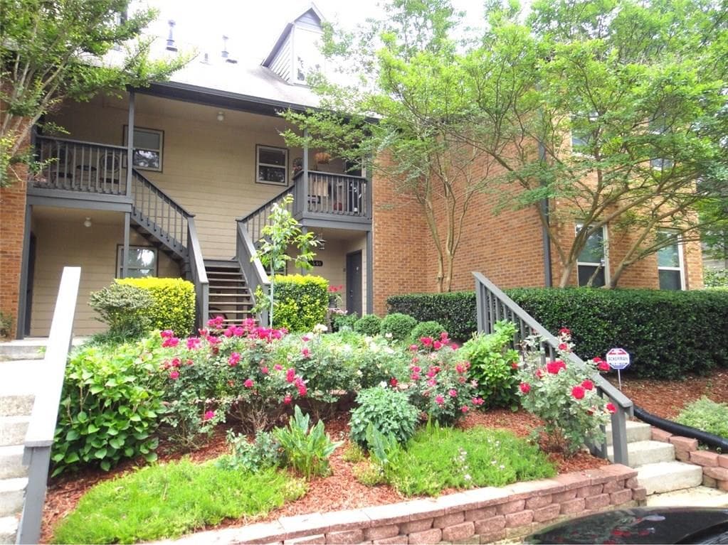 1613 Beaumont Circle, Duluth, GA 30096 — most recent listing photo