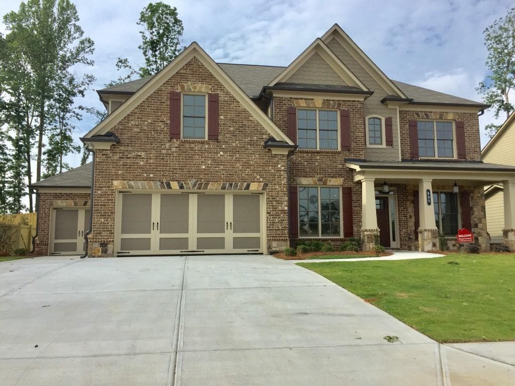 5 bedroom, 3,297 sq ft single family residence sold at 535 Blackwell Bend, Alpharetta, GA 30004