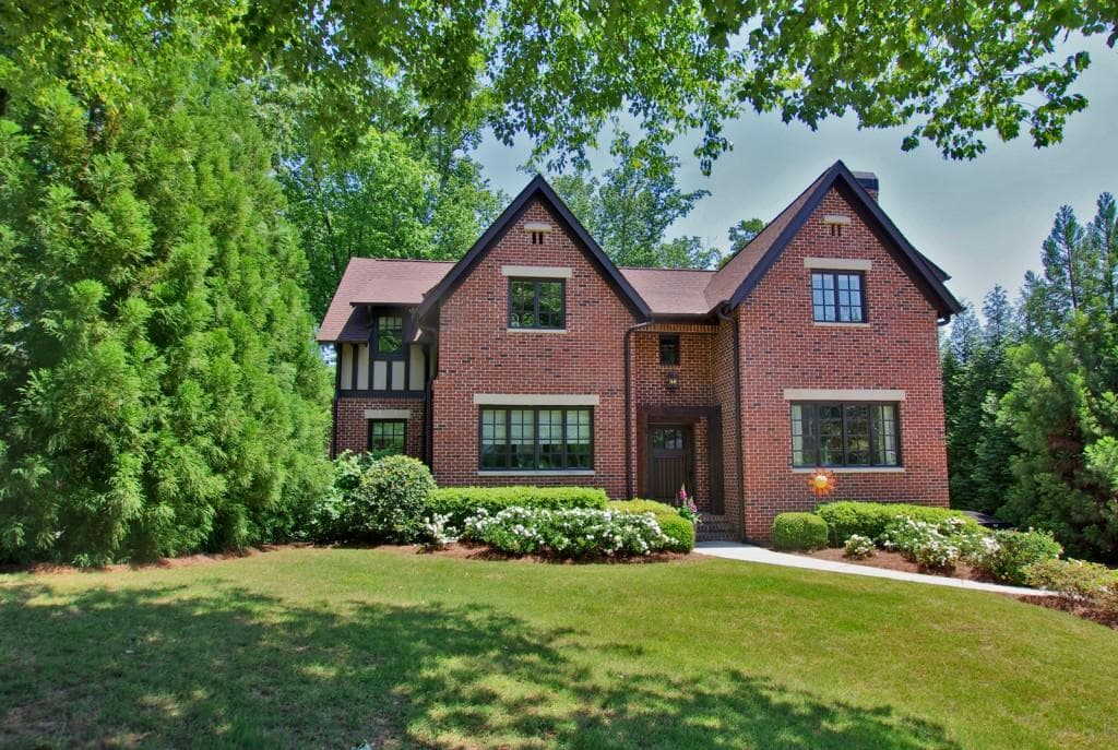 5 bedroom, 5,612 sq ft single family residence sold at 1282 Briardale Lane, Atlanta, GA 30306