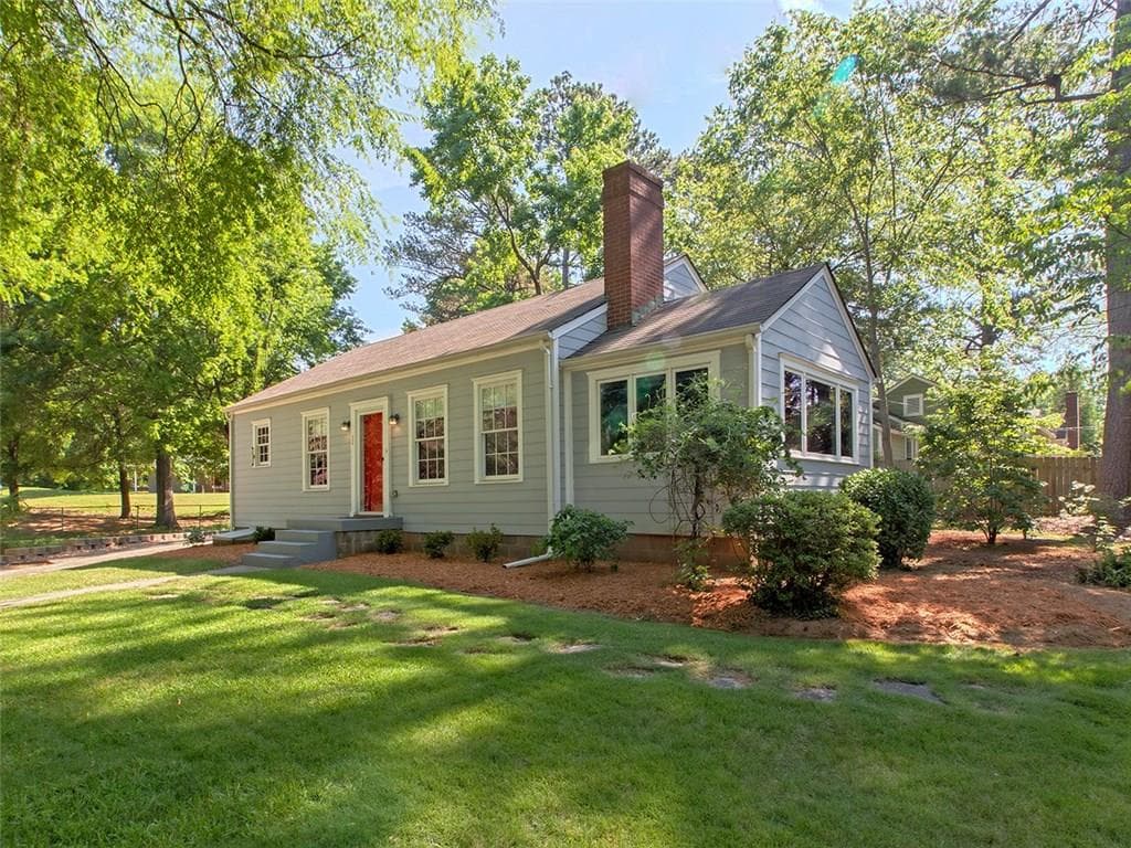 2 bedroom, 958 sq ft single family residence sold at 506 E Lake Drive, Decatur, GA 30030