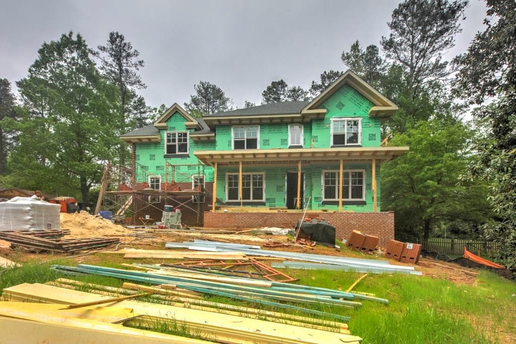 5 bedroom single family residence sold at 220 Underwood Drive, Sandy Springs, GA 30328