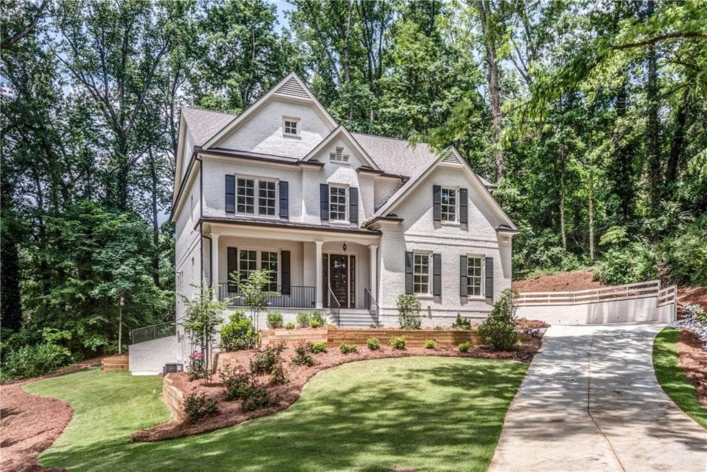 5 bedroom, 3,878 sq ft single family residence sold at 1396 Carolyn Drive, Atlanta, GA 30329