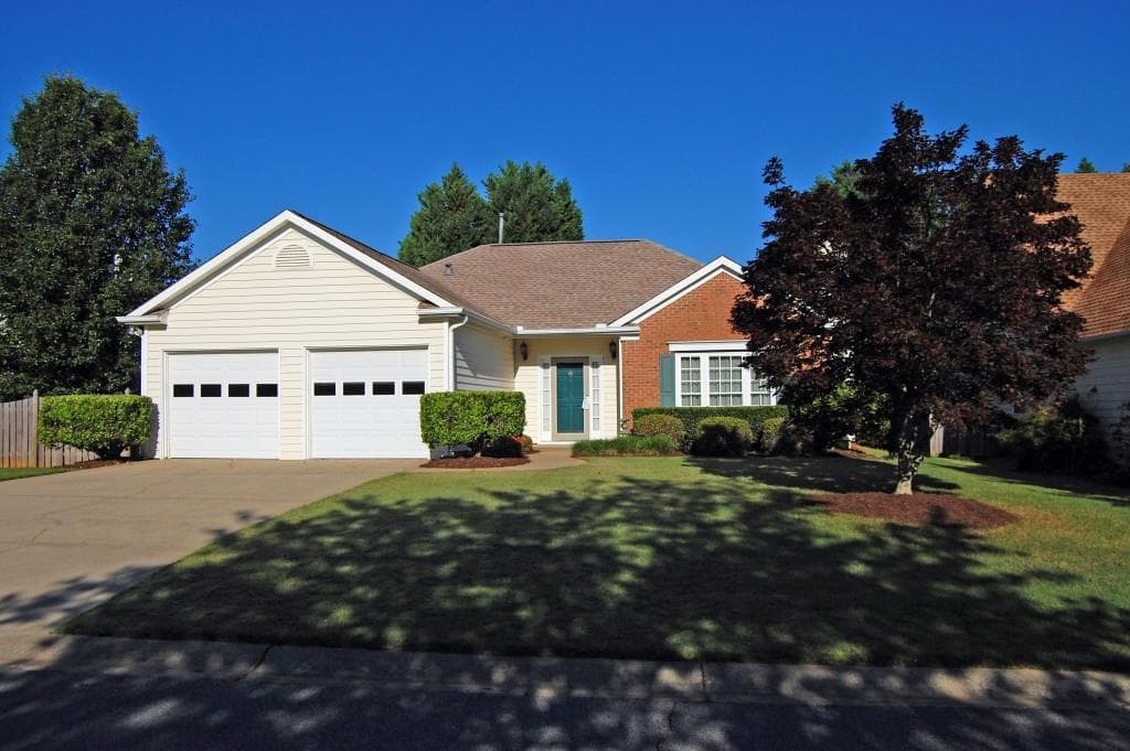 2827 COLLETON Drive, Marietta, GA 30066 — most recent listing photo