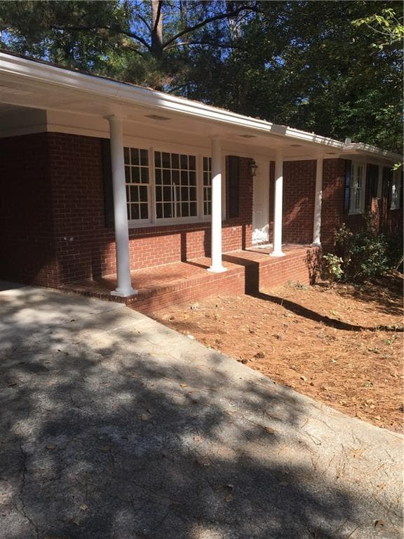 3 bedroom, 1,564 sq ft single family residence sold at 856 Virginia Court, Conyers, GA 30094