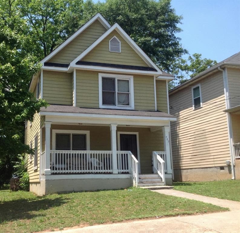 3 bedroom, 1,806 sq ft single family residence sold at 723 Formwalt Street, Atlanta, GA 30315