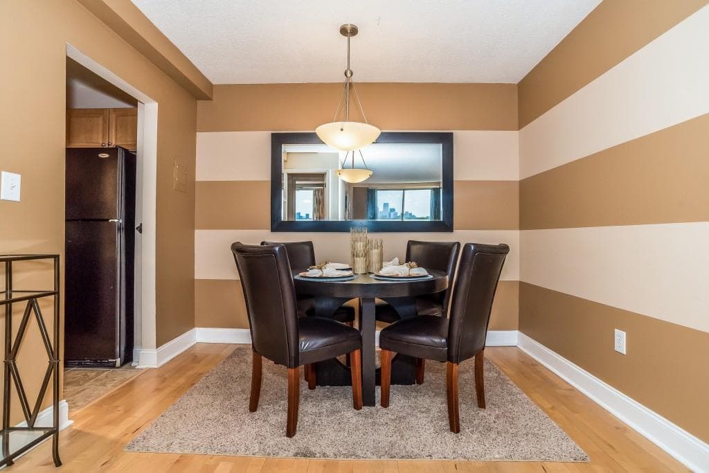1 bedroom, 837 sq ft condominium sold at 2479 Peachtree Road 905, Atlanta, GA 30305