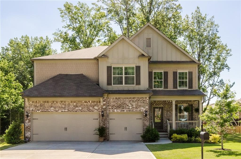 5 bedroom, 3,905 sq ft single family residence sold at 5820 Aspen Drive, Cumming, GA 30040