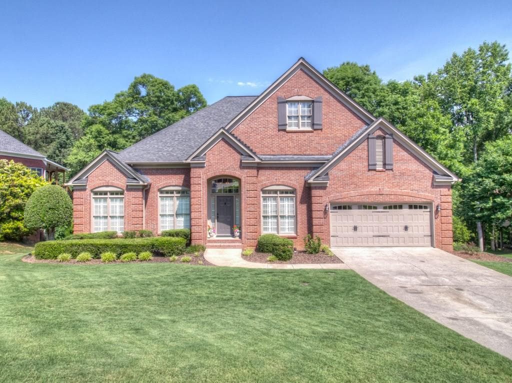 7 bedroom, 6,360 sq ft single family residence sold at 6625 River Crest Point, Suwanee, GA 30024