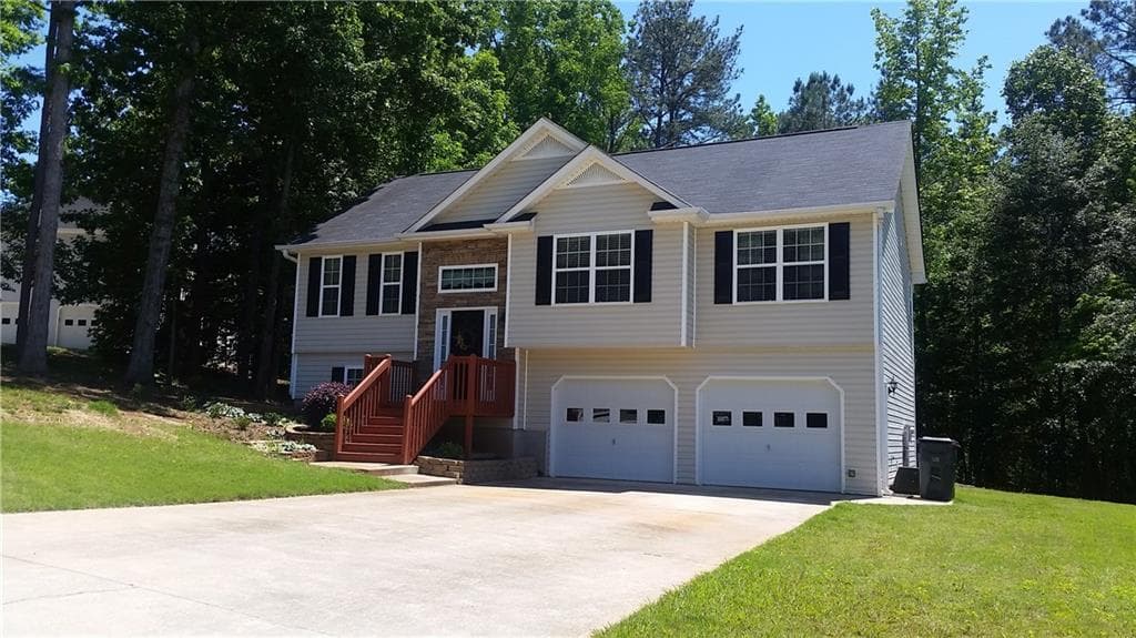 7581 Mountain Breeze, Douglasville, GA 30134 — most recent listing photo