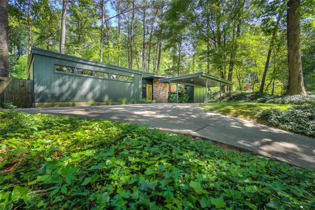 3 bedroom, 1,593 sq ft single family residence sold at 751 Briar Park Court, Atlanta, GA 30306