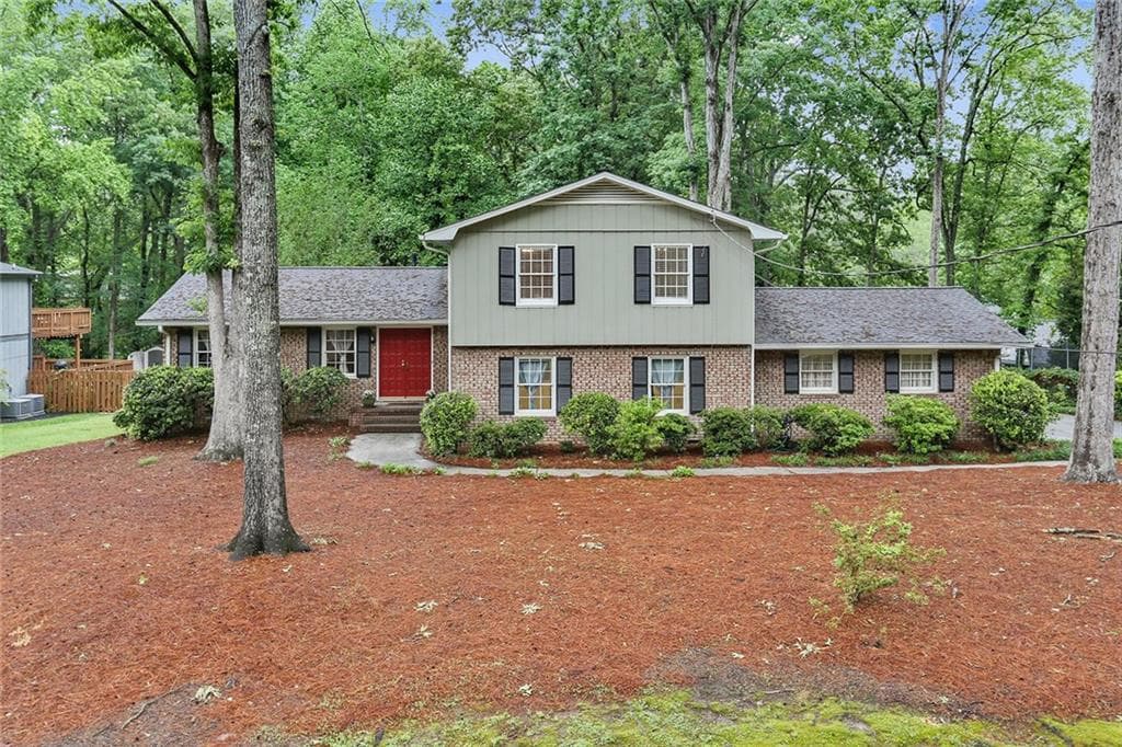 2710 Georgian Court, Marietta, GA 30068 — most recent listing photo