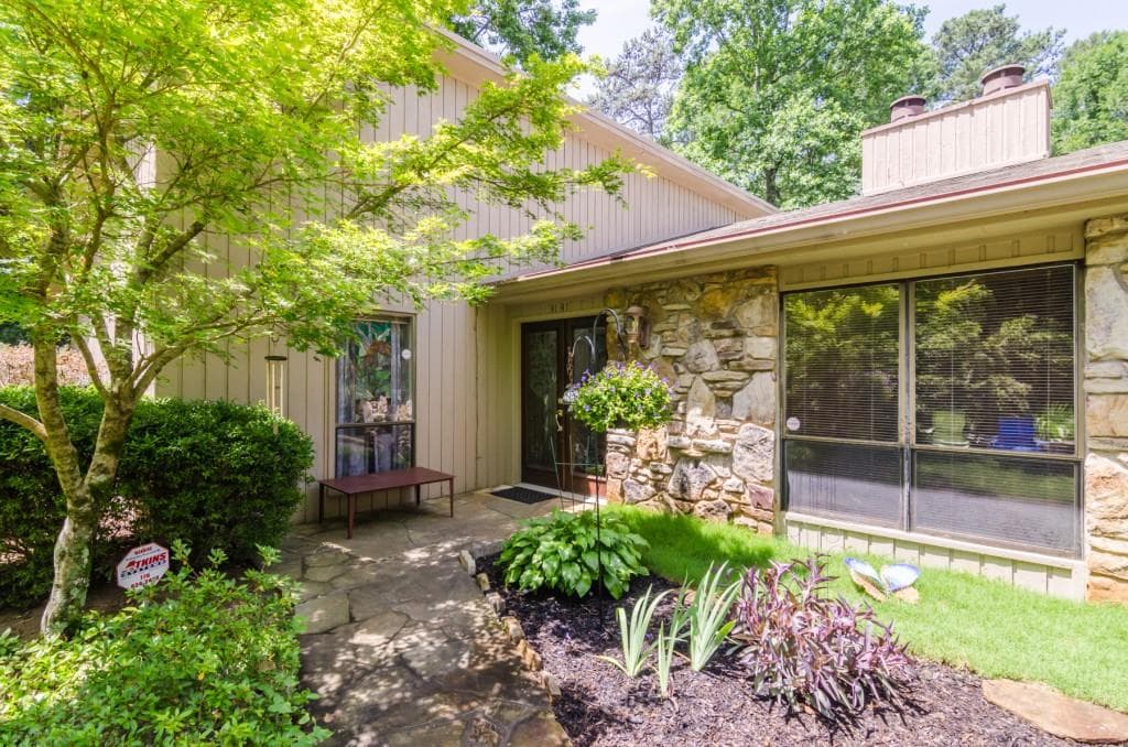 4141 Clubland Drive, Marietta, GA 30068 — most recent listing photo