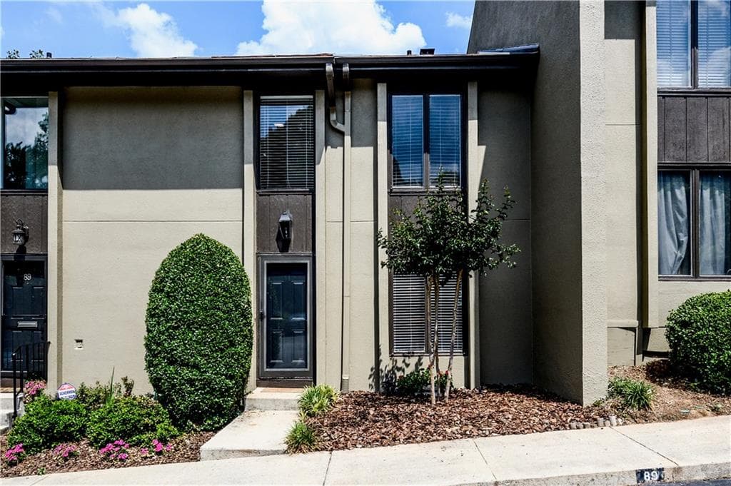 2 bedroom, 1,798 sq ft townhouse sold at 91 Ivy Trail, Atlanta, GA 30342