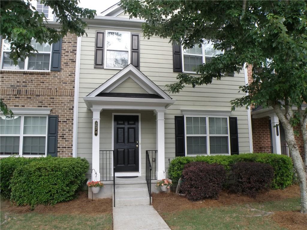 3 bedroom, 1,870 sq ft townhouse sold at 720 Breeze Lane 720, Woodstock, GA 30188