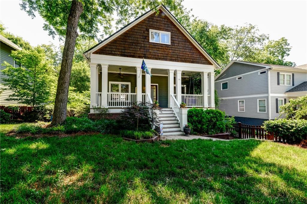 5 bedroom, 4,100 sq ft single family residence sold at 201 Norwood Avenue, Atlanta, GA 30317