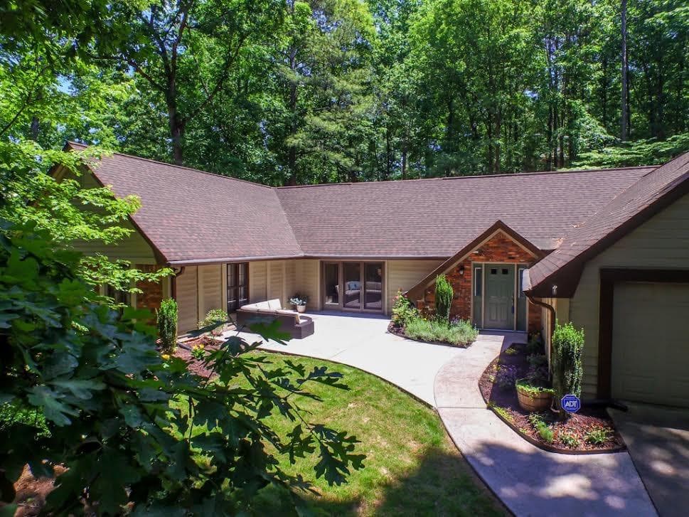 3155 Rivermont Parkway, Johns Creek, GA 30022 — most recent listing photo