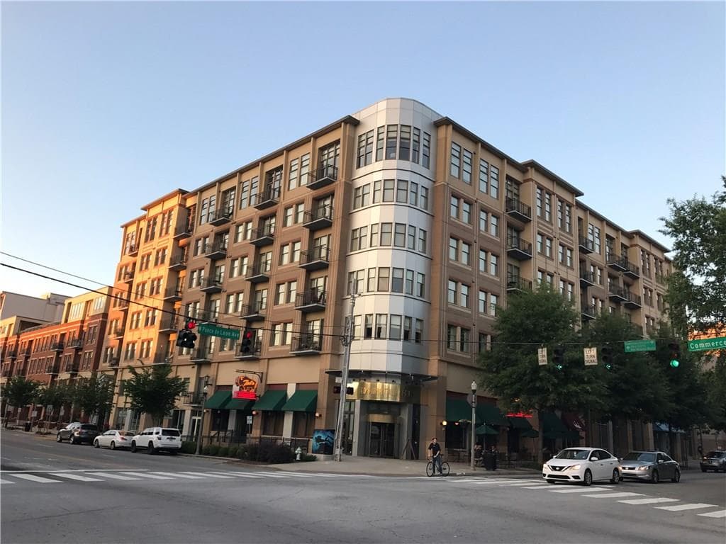 201 W Ponce De Leon Avenue 74, Decatur, GA 30030 — most recent listing photo