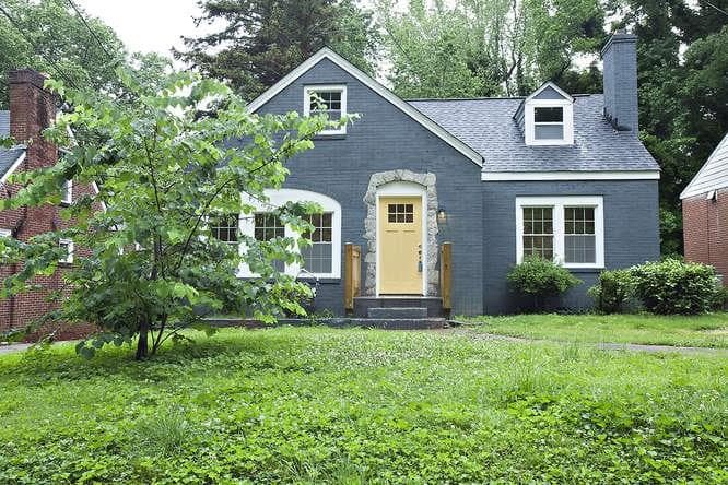 4 bedroom, 1,978 sq ft single family residence sold at 1757 Westwood Avenue, Atlanta, GA 30310