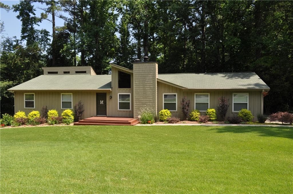 3933 Johnson Ferry Drive, Marietta, GA 30062 — most recent listing photo