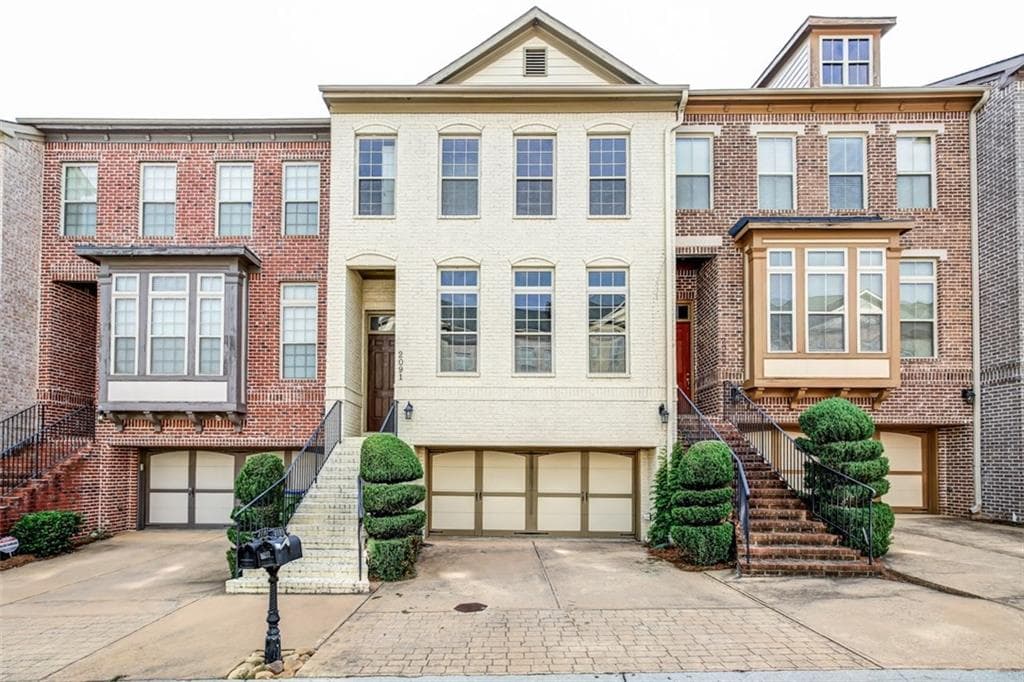 3 bedroom townhouse sold at 2091 Silas Way, Atlanta, GA 30318
