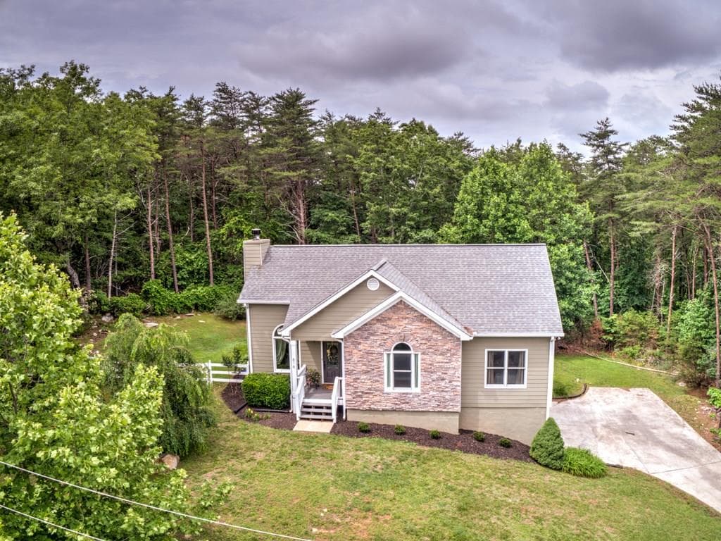 616 S Maple Drive, Jasper, GA 30143 — most recent listing photo
