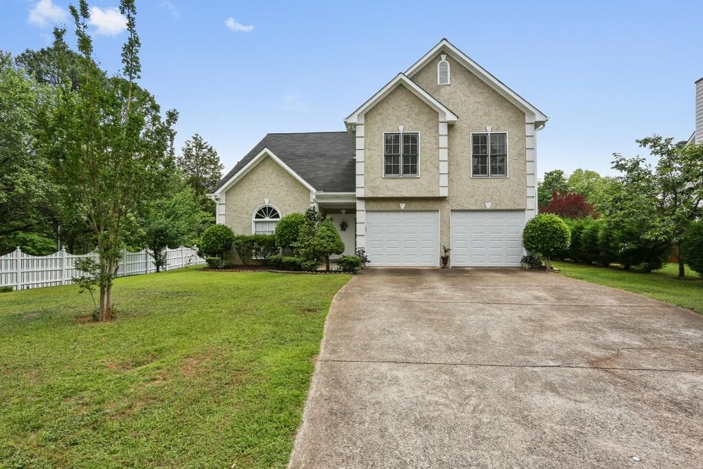 4 bedroom, 2,335 sq ft single family residence sold at 2703 Smithstone Way, Marietta, GA 30067