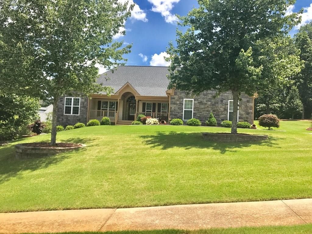 3461 Hickory Lake Drive, Gainesville, GA 30506 — most recent listing photo
