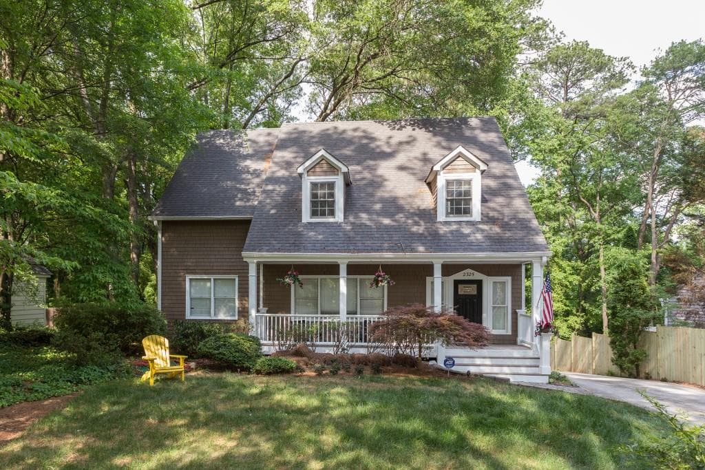 5 bedroom, 2,972 sq ft single family residence sold at 2325 Pine Grove Drive, Atlanta, GA 30318