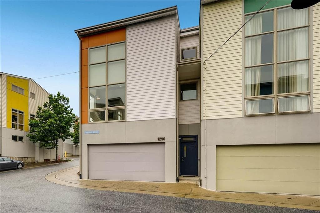 2 bedroom, 1,463 sq ft townhouse sold at 1290 Noguchi Mews, Atlanta, GA 30318
