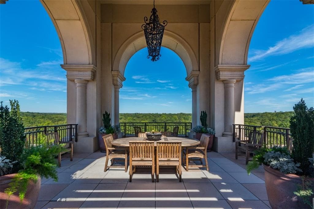 3286 Northside Parkway 1007, Atlanta, GA 30327 — most recent listing photo