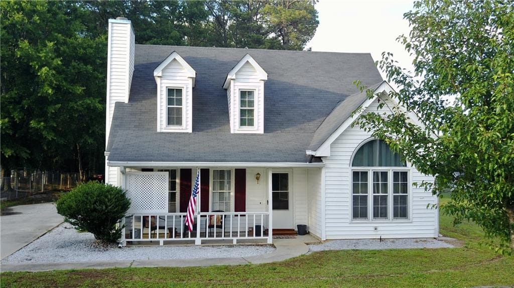 3 bedroom, 1,560 sq ft single family residence sold at 604 Renee Drive, Loganville, GA 30052