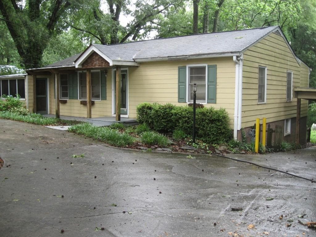 731 Aberdeen Drive, Stone Mountain, GA 30083 — most recent listing photo