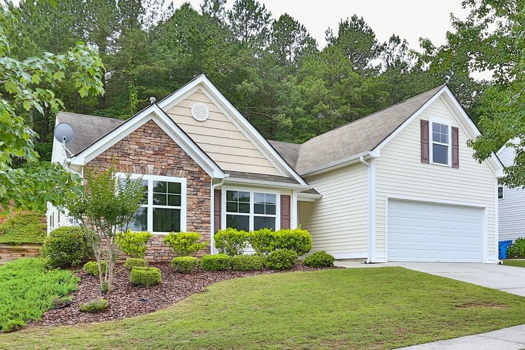 3915 Pine Village Place, Loganville, GA 30052 — most recent listing photo