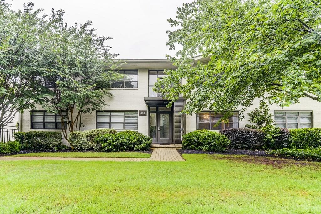 818 Greenwood Avenue 101, Atlanta, GA 30306 — most recent listing photo
