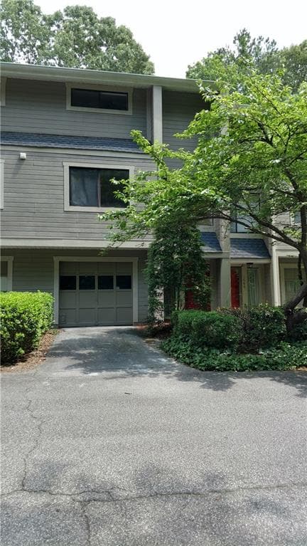 1686 Ironwood Road, Marietta, GA 30067 — most recent listing photo