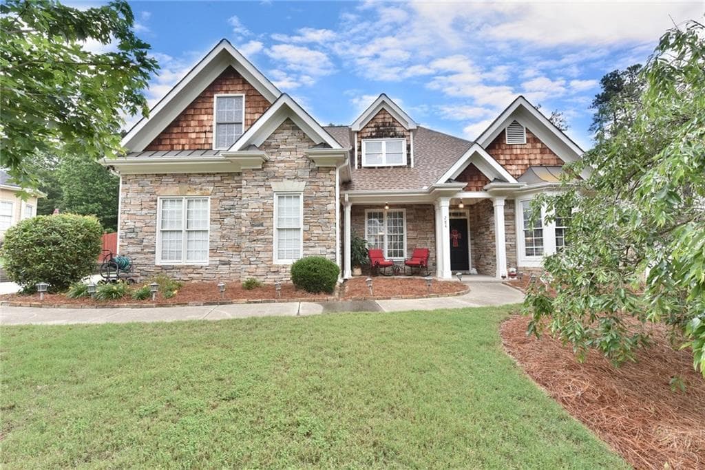 5 bedroom, 2,803 sq ft single family residence sold at 284 Graymist Path, Loganville, GA 30052