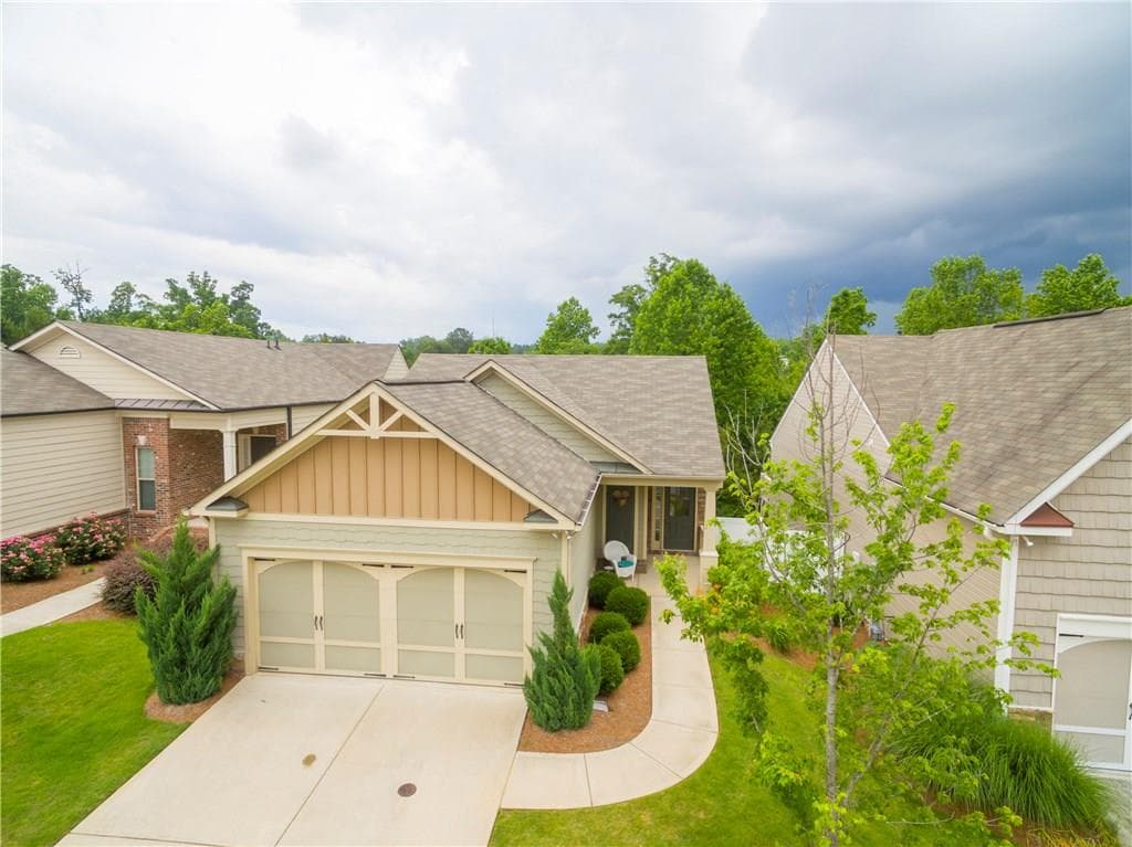 3 bedroom, 1,420 sq ft single family residence sold at 6140 Redstone Way, Cumming, GA 30040