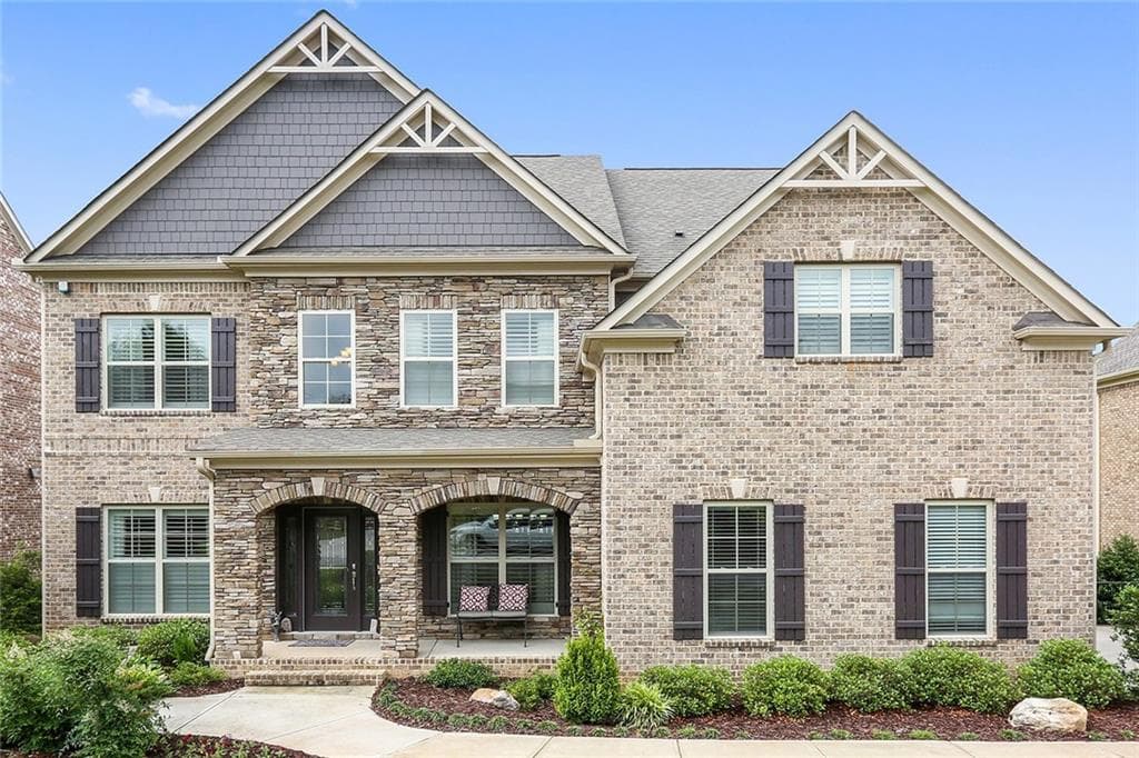 5 bedroom, 4,238 sq ft single family residence sold at 4165 Madison Drive, Cumming, GA 30040