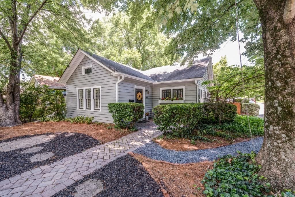 2 bedroom, 1,496 sq ft single family residence sold at 885 Ponce De Leon Place, Atlanta, GA 30306