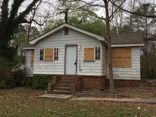 1795 Glenhaven Circle, Decatur, GA 30035 — most recent listing photo