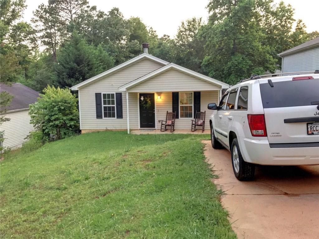 2 bedroom, 936 sq ft single family residence sold at 9145 Horseshoe Bend, Gainesville, GA 30506