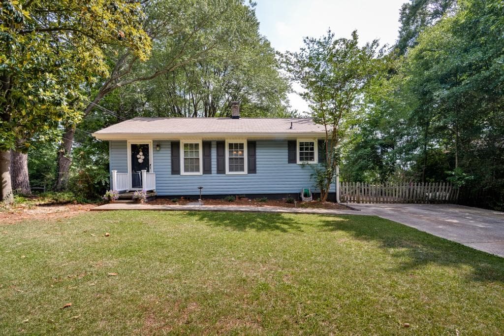 952 Sharon Circle, Smyrna, GA 30080 — most recent listing photo