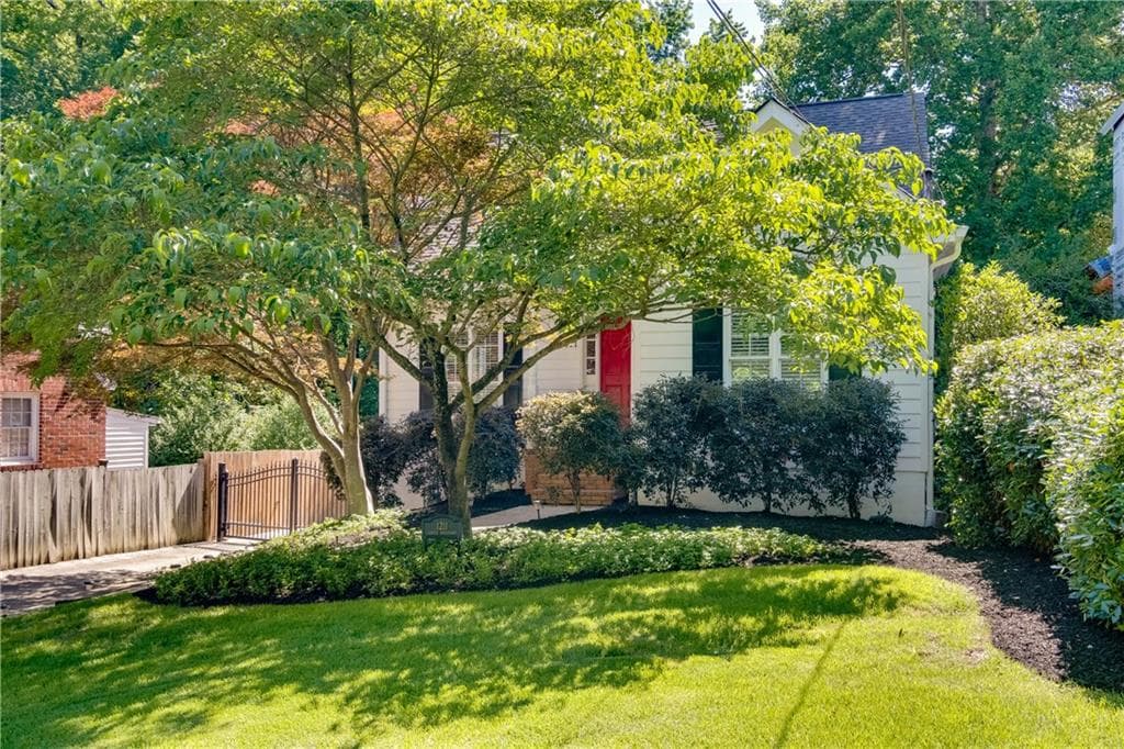 5 bedroom, 3,359 sq ft single family residence sold at 1211 Lanier Boulevard, Atlanta, GA 30306