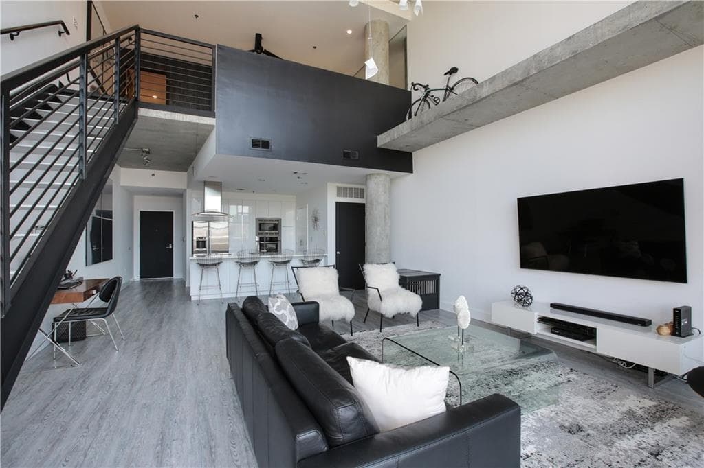 1 bedroom, 1,225 sq ft condominium sold at 845 Spring Street 420, Atlanta, GA 30308