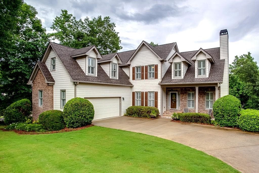 4611 Windcroft Circle, Hoschton, GA 30548 — most recent listing photo