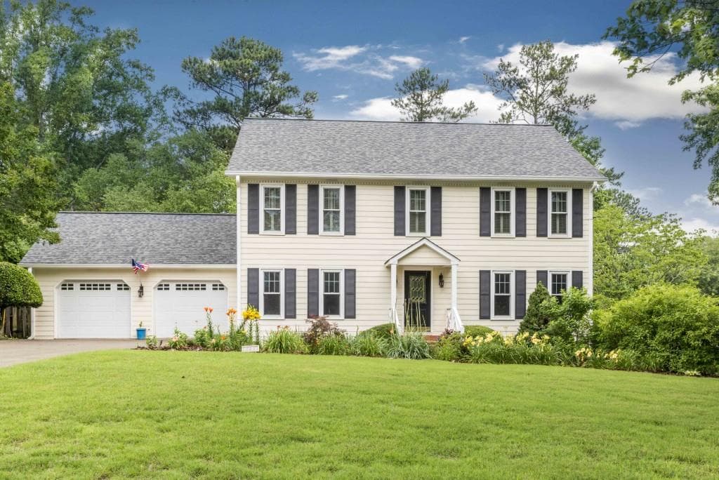 4 bedroom single family residence sold at 3555 Saxon Way, Marietta, GA 30062