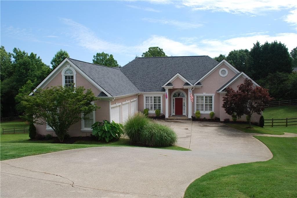 810 Clubhouse Pointe Drive, Woodstock, GA 30188 — most recent listing photo