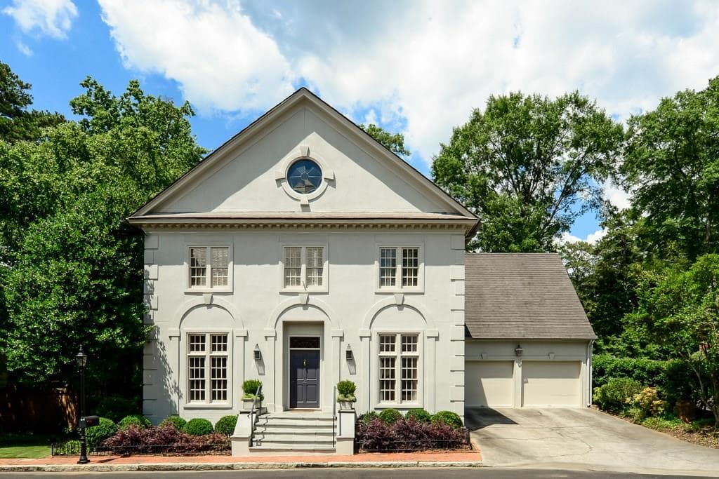 3 bedroom single family residence sold at 4 Nacoochee Place, Atlanta, GA 30305