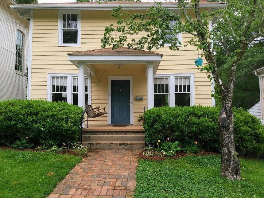 4 bedroom, 1,728 sq ft single family residence sold at 143 Barksdale Drive, Atlanta, GA 30309