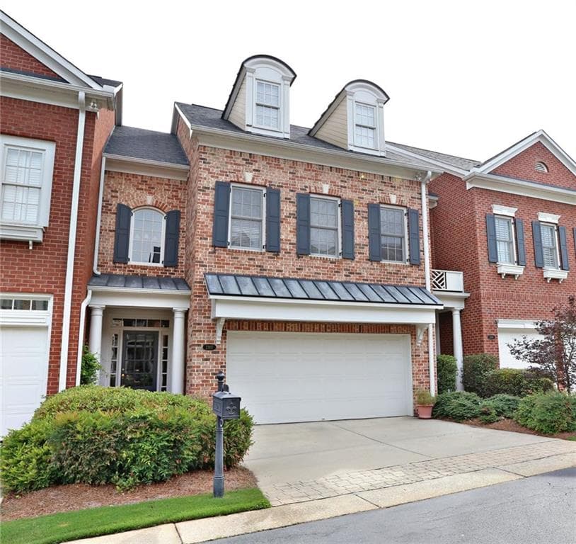 3 bedroom, 2,932 sq ft townhouse sold at 2307 English Ivy Court 23, Atlanta, GA 30339